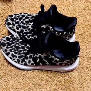 Womens Adidas cheetah shoes